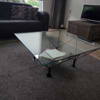 Glazen vierkante salontafel