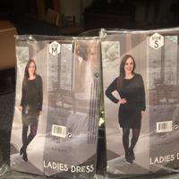 2 stuks nieuw verpakt dames jurkjes