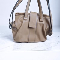 Esprit bruin ruime schoudertas