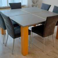Vierkante eettafel voor 8 personen
