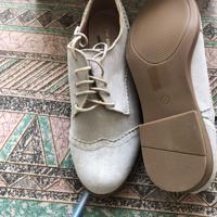 nieuwe  schoenen  in  doos  merk  schoenen