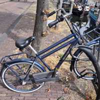 Kinderfiets, merk Sparta, veel gebruikt, maar nog goed voor in de stad.