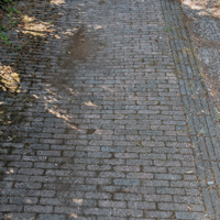 Betonklinkers (±18 m²) – zelf verwijderen