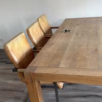 Robuust eiken eetkamertafel