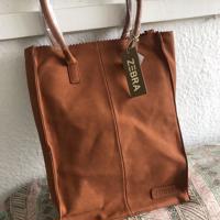 mooie nieuwe dames schoudertas kleur cognac
