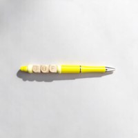 Gepersonaliseerde balpen JUF geel