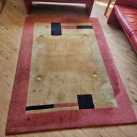 Vloerkleer rood/geel/zwart 220x160