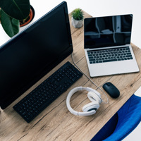 Ik ben op zoek naar een laptop of computer!