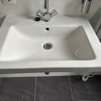 Wastafel  60cm breed 47 diep 