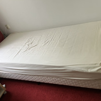 Bed 90 bij 2.10