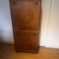 Hangkastje met bureaublad