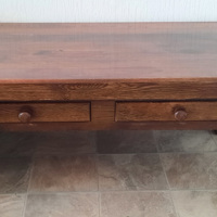 Donker eikenhouten salontafel met 2 schuiflades