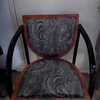 Stevige bureaustoel te koop 10 euro