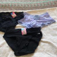 3 stuks nieuwe kanten slips 2 zwart een paars