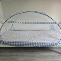 1 persoons bed inclusief matras en klamboe