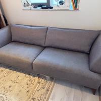 Prima bank, wie is eerst? (Whatsapp text only)