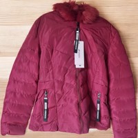 Ature winter jas rood XL/42 (Let op heeft 1 mankementje)