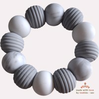 Noekies Handgemaakte Bijtring grijs wit - Nieuw!