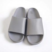 Heren slippers effen grijs 42