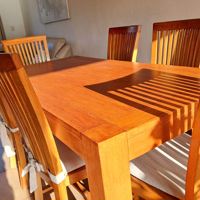 Eettafel en stoelen, beiden licht eiken, prachtig