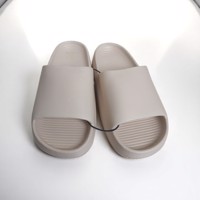 Heren slippers effen beige 40