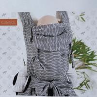 Nieuwe #Girasol Mei Dai babydraagzak / grijs, zwart