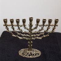 Kleine menorah met 9 taken