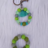 Baby-Mama geschenkset bijtring + sleutelhanger groen