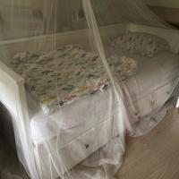 IKEA 1-persoonsbed met uitschuifbaar tweede bed