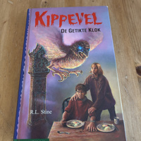 R.L. Stine : kippenvel De getikte klok (10 plus )