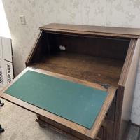 Eikenhouten bureau