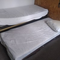 Bedden met spiraalbodem en buisframe