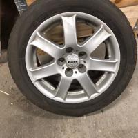 Volvo V70  aluminium Rial velgen met winterbanden