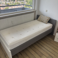 Eenpersoonsbed met matras