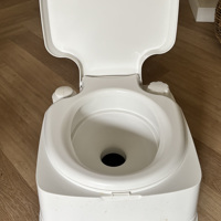 Gebruikt maar absoluut schone Porta Potti toilet 