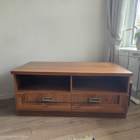 TV kast van fineerhout