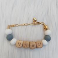 Gepersonaliseerde naam sleutelhanger wit grijs