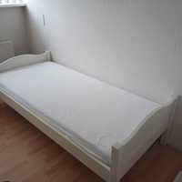 Kinderbed met nieuwe matras
