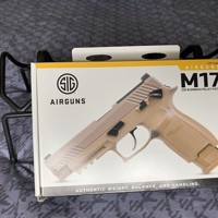 SIG Sauer M17 / 4,5 mm .177 CO2