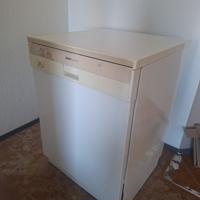 Oudijzer: Bosch vaatwasser 