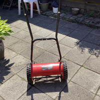Handgrasmaaier met opvangbak