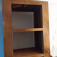 Boekenkast teakhout, open aan achterkañt