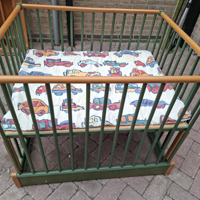 Box om baby's veilig in te leggen.