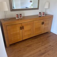 dressoir  tafel,  salon tafel , tv meubel  en planten tafel 