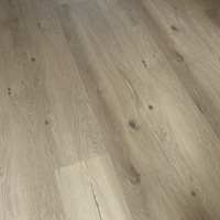 Licht eikenhouten laminaat 45m2 