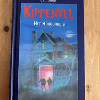 R.L. Stine : kippenvel het horrorhuis (10plus) speciale kaft