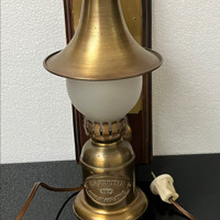Degelijke Brocante wandlamp 