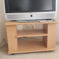 TV meubel met TV