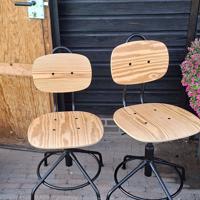 2 leuke bureaustoelen