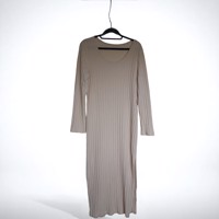 Stretchy beige jurk met split XXL